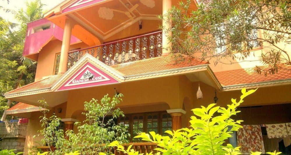 Ganesh House Homestay Thiruvananthapuram Exterior foto